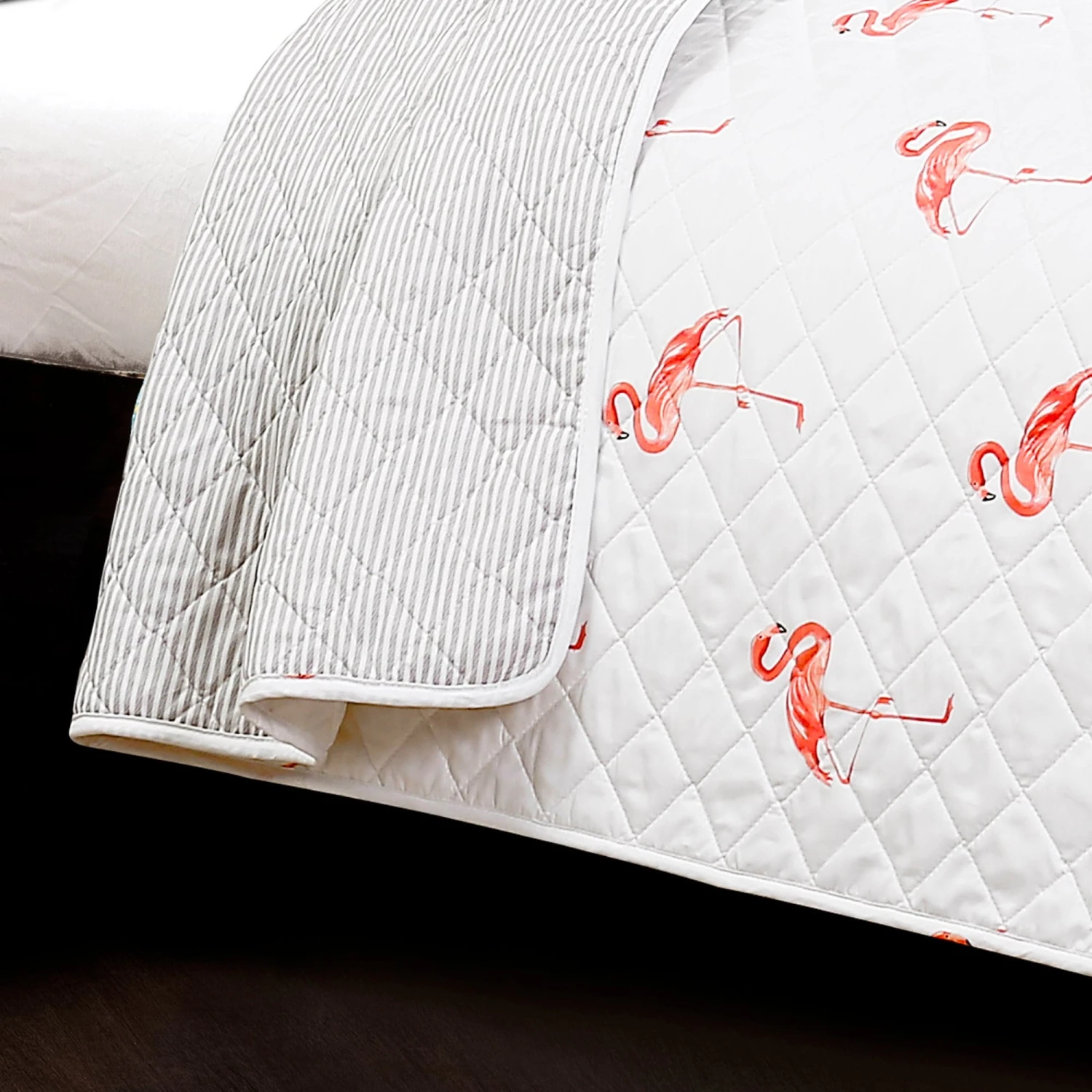Kelly Flamingo Quilt 3 Piece Set - Image 4