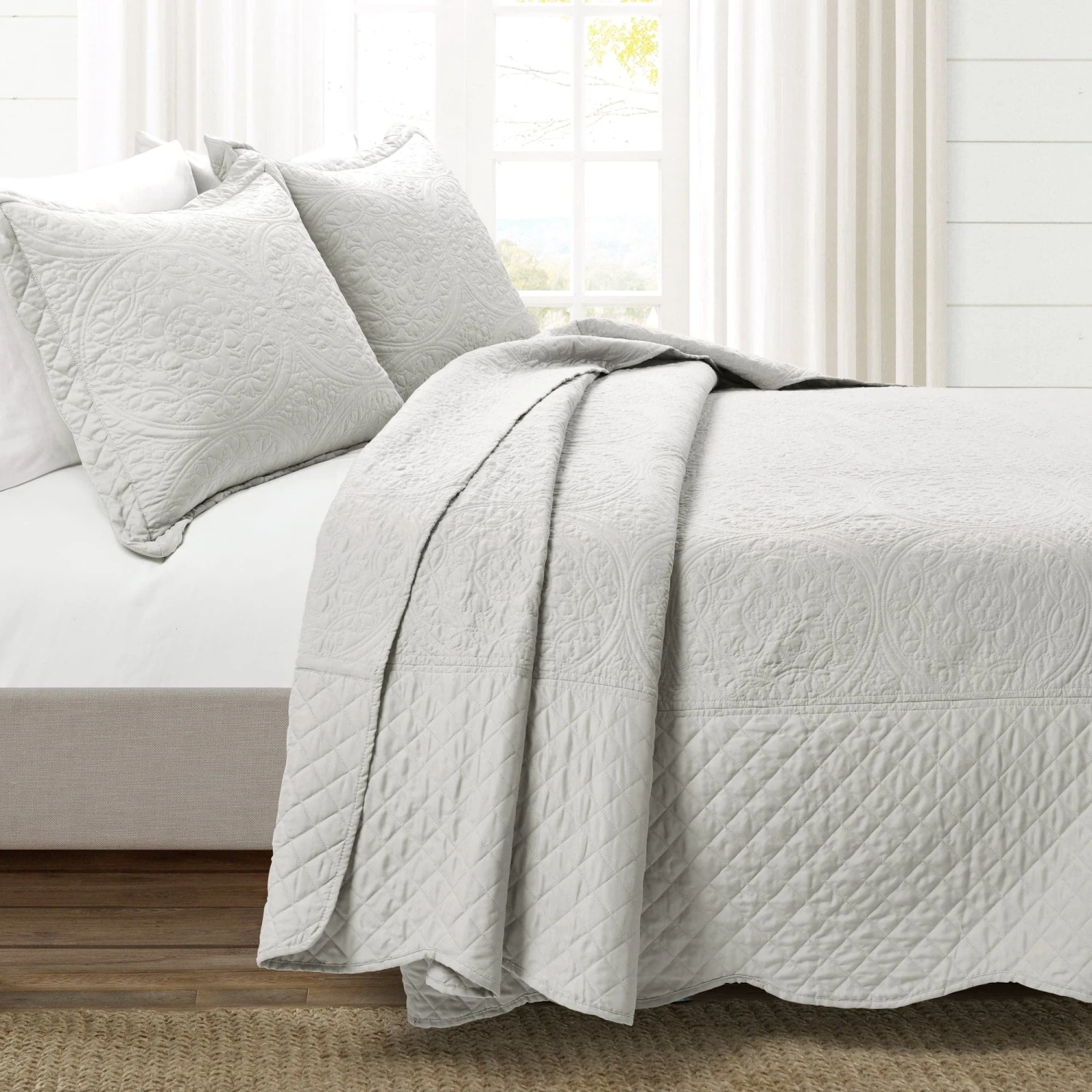 Medallion Scalloped Edge Oversized Bedspread Set - Image 16