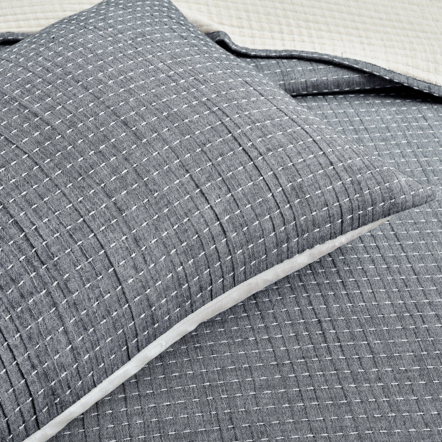 Solid Kantha Pick Stitch Yarn Dyed Cotton Woven Quilt/Coverlet Set - Image 7