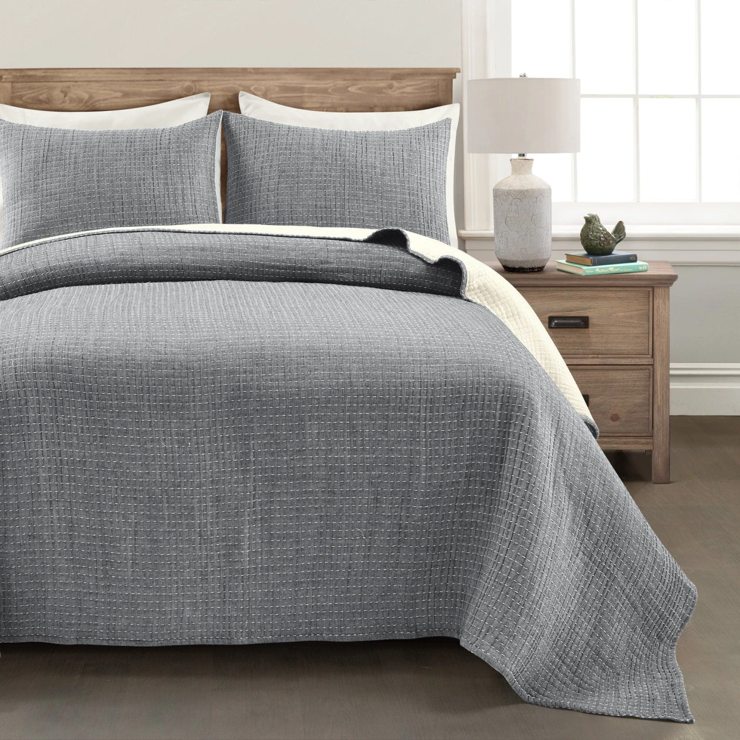 Solid Kantha Pick Stitch Yarn Dyed Cotton Woven Quilt/Coverlet Set - Image 5