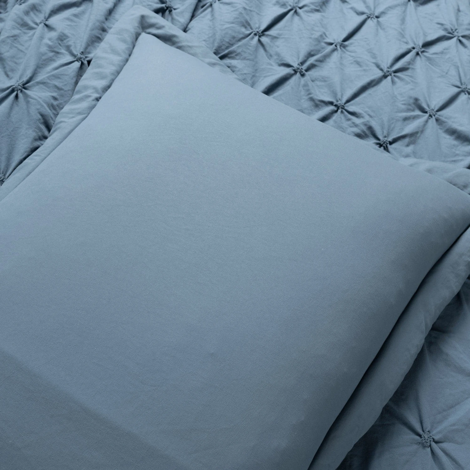 Ravello Pintuck 3 Piece Duvet Cover Set - Image 10