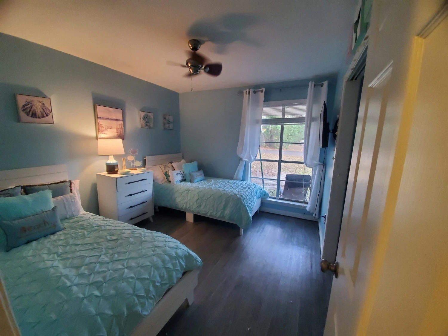 Ravello Pintuck Juvy 4 Piece Comforter Set - Image 9