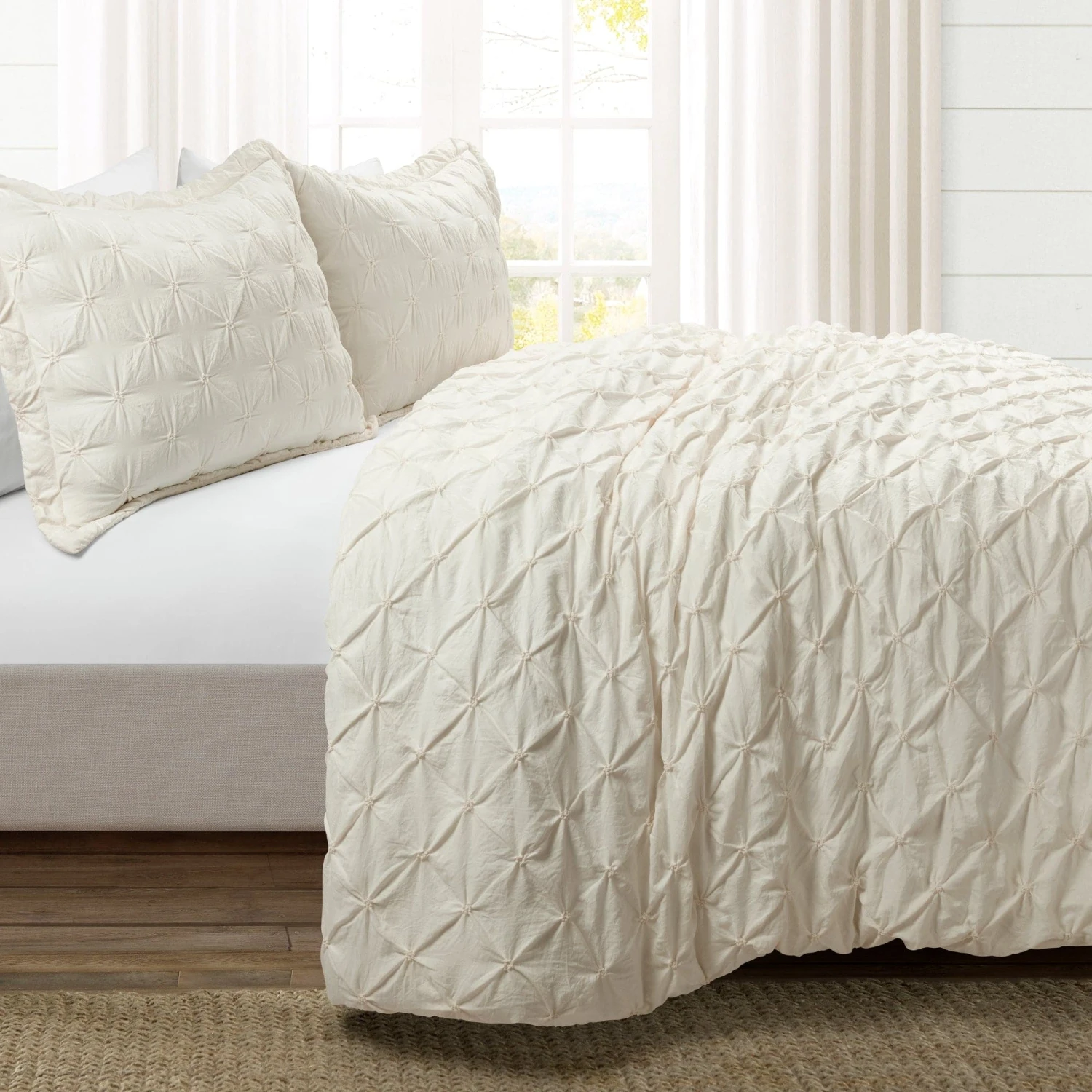 Ravello Pintuck 3 Piece Duvet Cover Set - Image 13