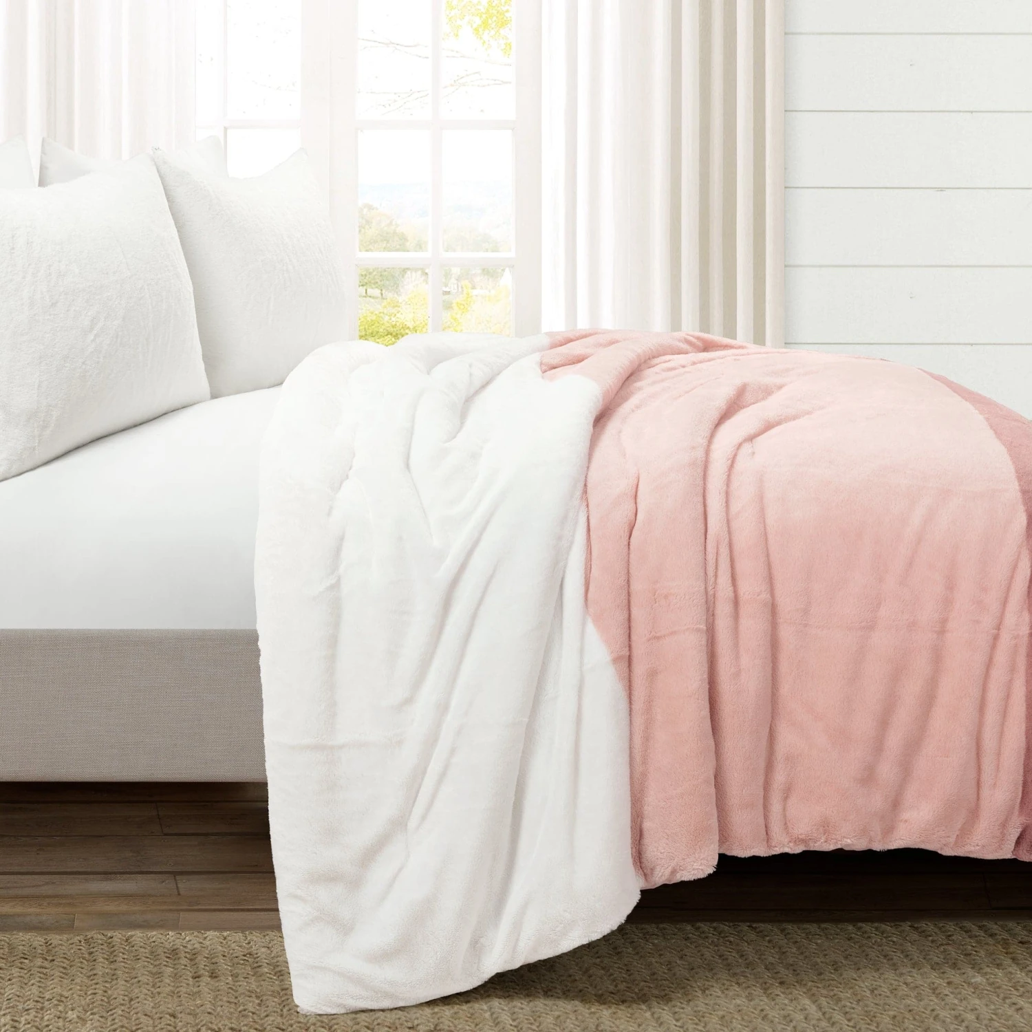 Farmhouse Color Block Ultra Soft Faux Fur Comforter Set - Image 3