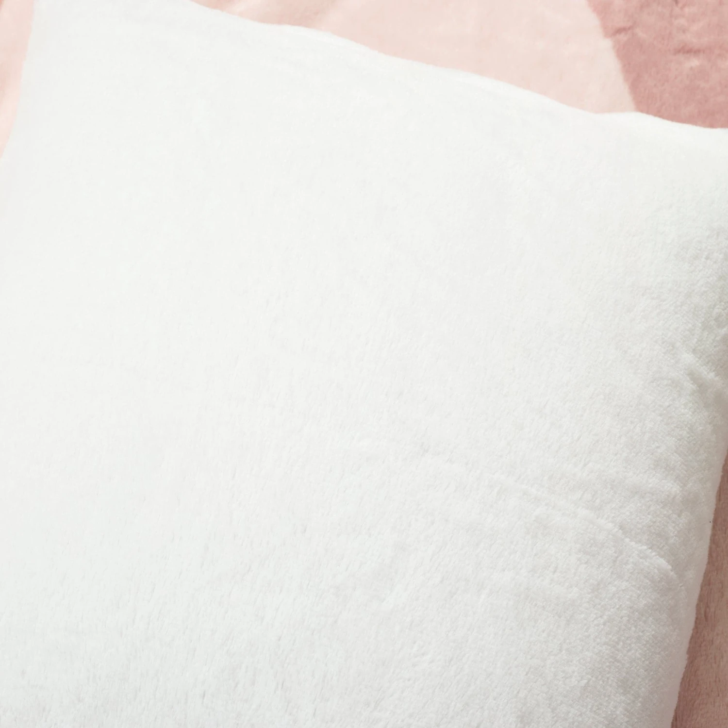 Farmhouse Color Block Ultra Soft Faux Fur Comforter Set - Image 6