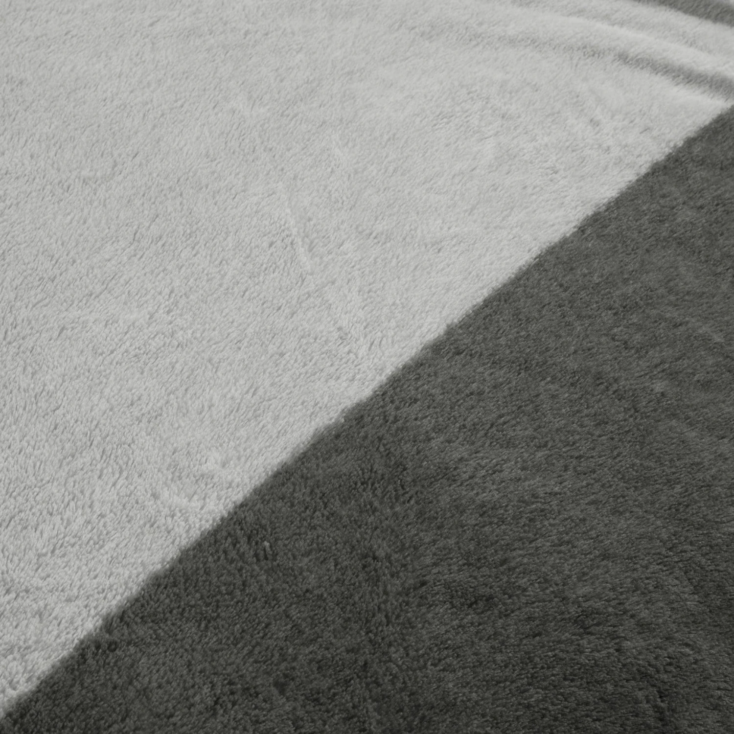 Farmhouse Color Block Ultra Soft Faux Fur Comforter Set - Image 11