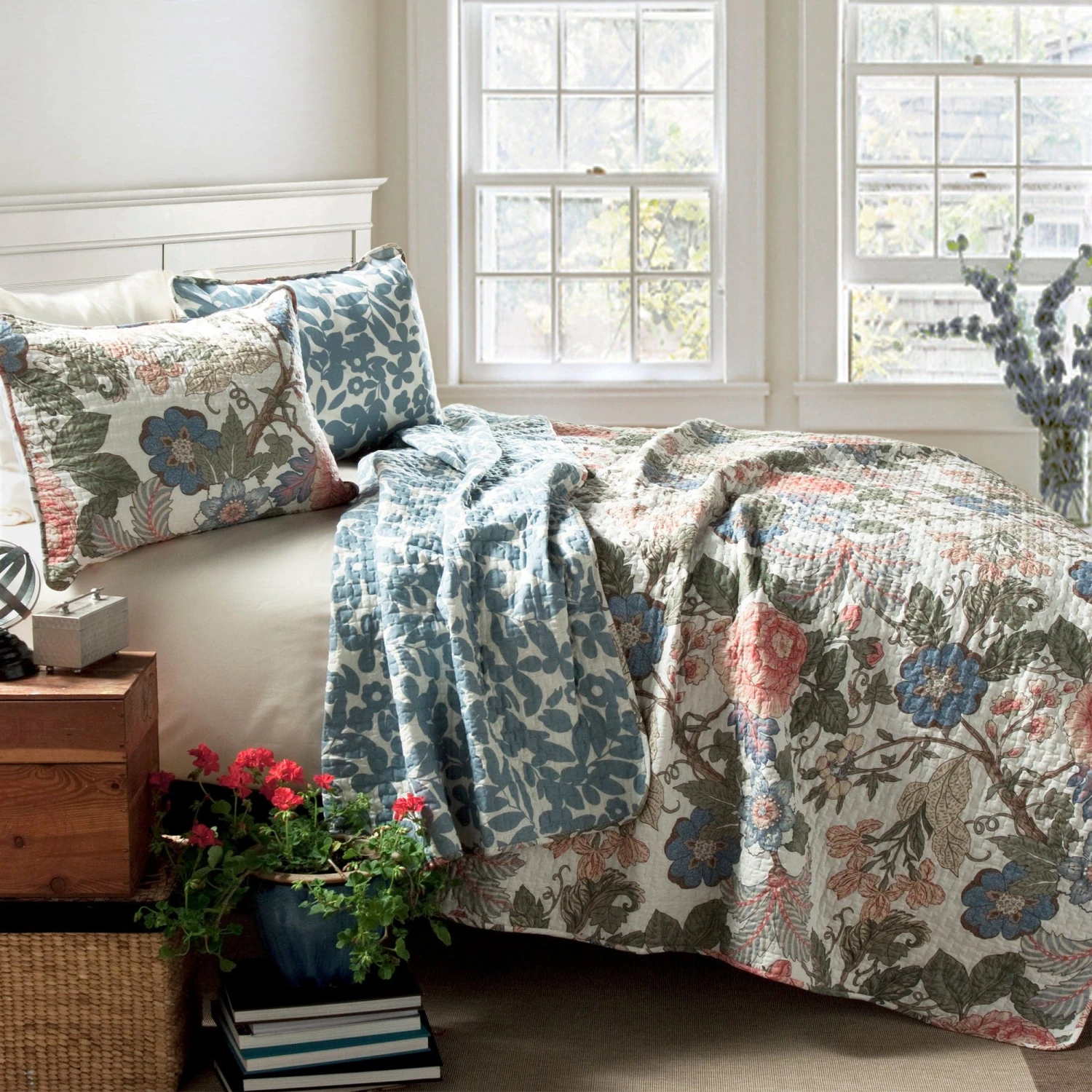 Sydney 3 Piece Quilt Set - Image 3